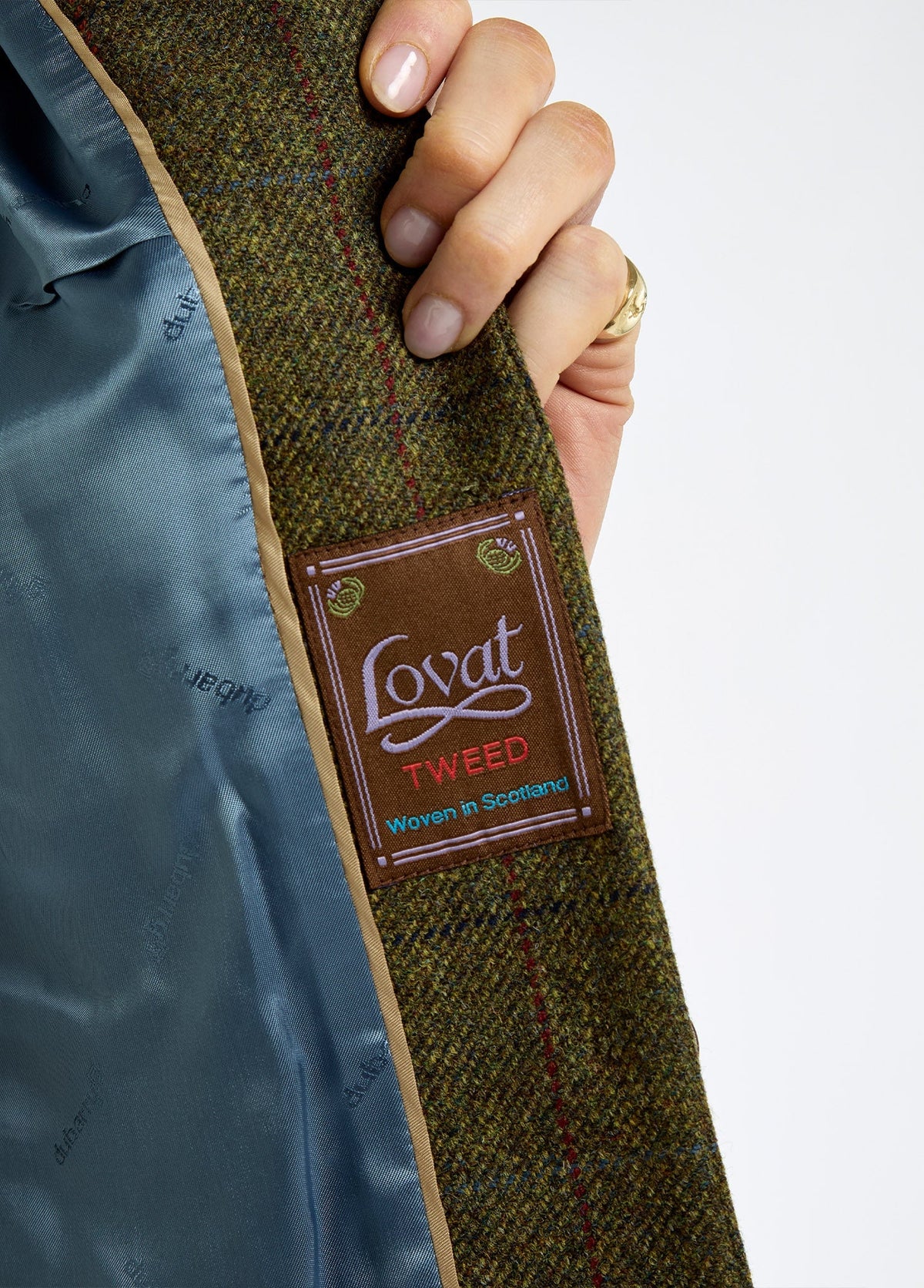 Dubarry Hillside tweedkavaj Thornwood – detalj, knappar och läderkant