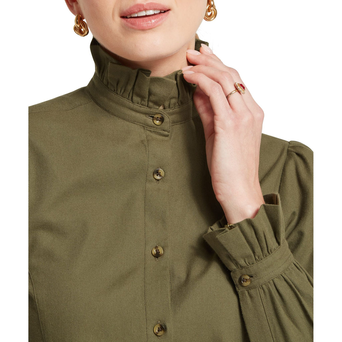 Schöffel Sheringham Shirt Dark Khaki Green – modell i miljö