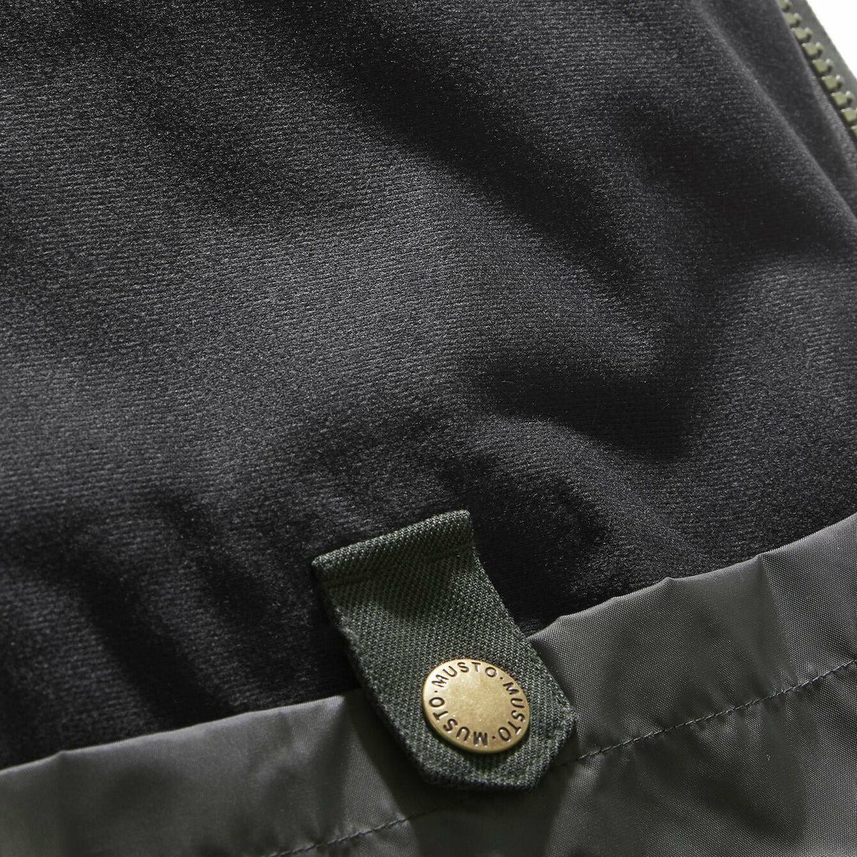 Whisper Highland GTX Jacket Dark Green