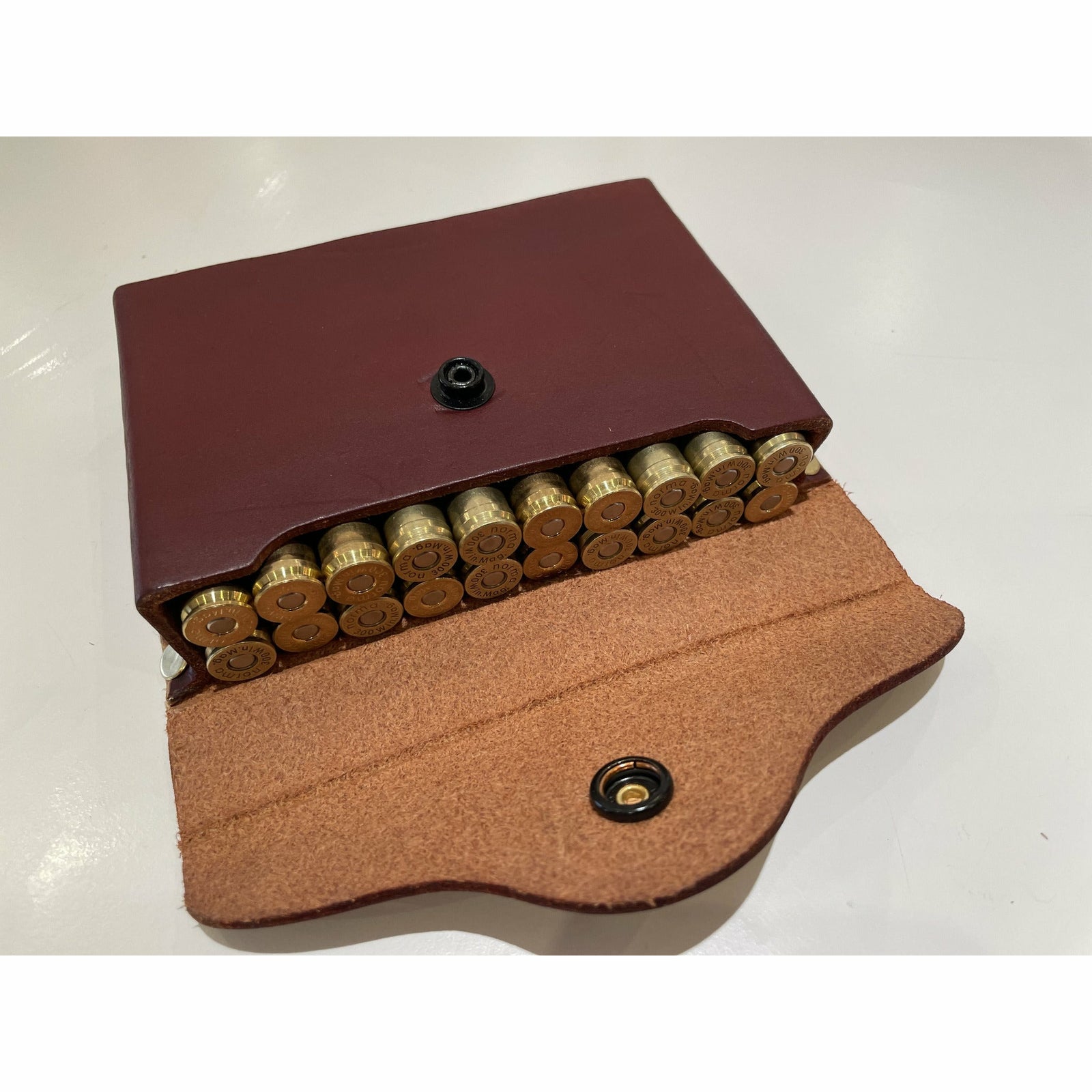 Patronlåda i läder 20