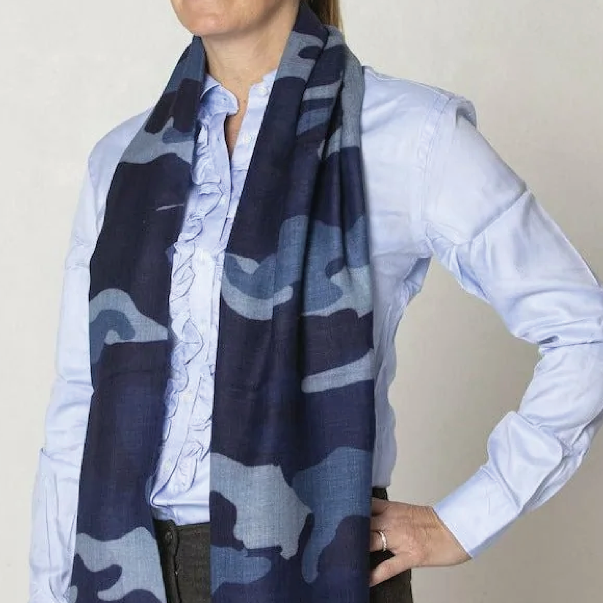 Ditteridge Scarf Indigo